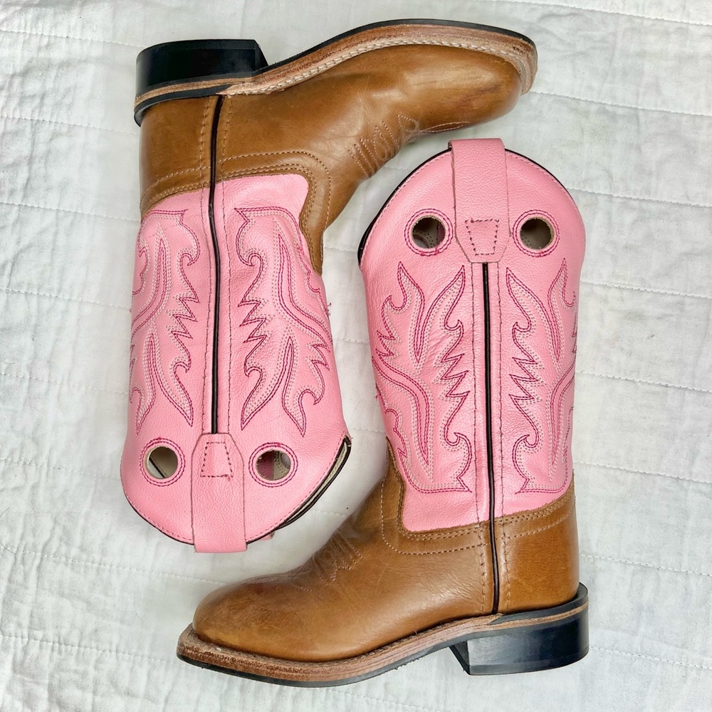 Boots- EUC - pink & brown leather
